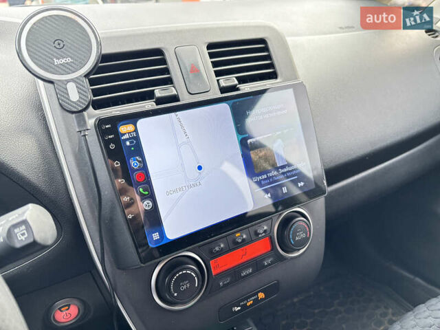 Серый Ниссан Лиф, объемом двигателя 0 л и пробегом 65 тыс. км за 9000 $, фото 13 на Automoto.ua