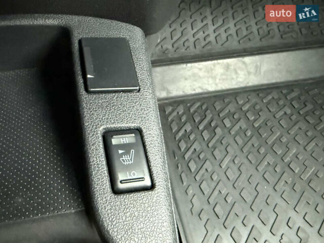 Серый Ниссан Лиф, объемом двигателя 0 л и пробегом 63 тыс. км за 7200 $, фото 40 на Automoto.ua