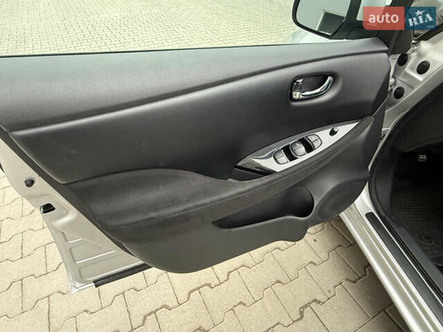 Серый Ниссан Лиф, объемом двигателя 0 л и пробегом 63 тыс. км за 7200 $, фото 27 на Automoto.ua