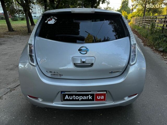 Серый Ниссан Лиф, объемом двигателя 0 л и пробегом 80 тыс. км за 10540 $, фото 7 на Automoto.ua