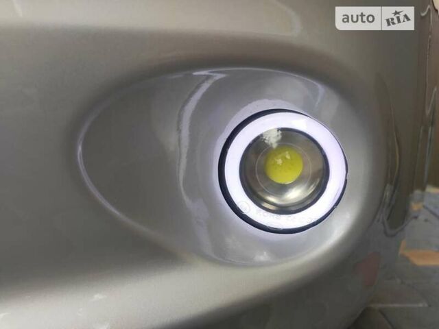 Серый Ниссан Лиф, объемом двигателя 0 л и пробегом 61 тыс. км за 8000 $, фото 30 на Automoto.ua