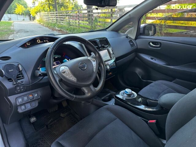 Серый Ниссан Лиф, объемом двигателя 0 л и пробегом 80 тыс. км за 10540 $, фото 13 на Automoto.ua