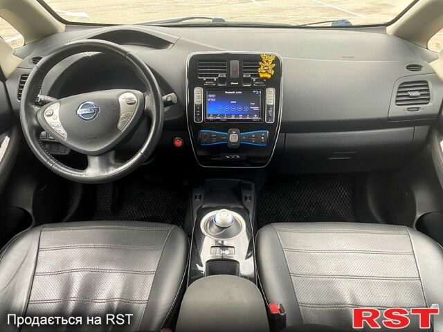 Серый Ниссан Лиф, объемом двигателя 80 л и пробегом 140 тыс. км за 7400 $, фото 11 на Automoto.ua