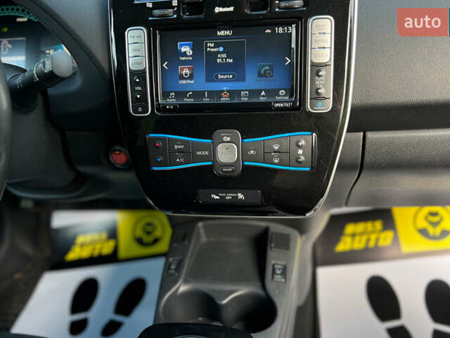 Серый Ниссан Лиф, объемом двигателя 0 л и пробегом 100 тыс. км за 8300 $, фото 11 на Automoto.ua