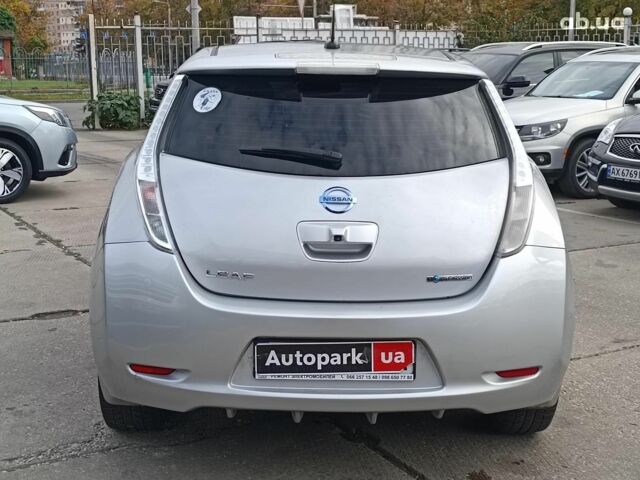 Серый Ниссан Лиф, объемом двигателя 0 л и пробегом 145 тыс. км за 6940 $, фото 7 на Automoto.ua