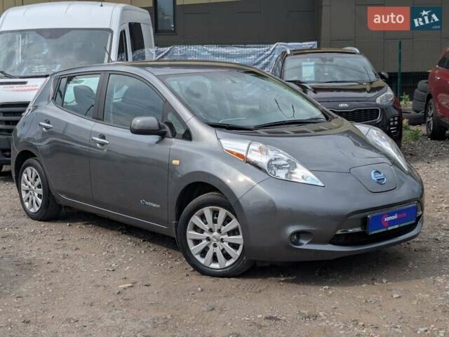 Серый Ниссан Лиф, объемом двигателя 0 л и пробегом 75 тыс. км за 8900 $, фото 14 на Automoto.ua