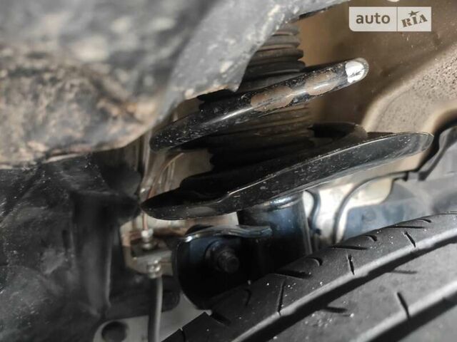 Серый Ниссан Лиф, объемом двигателя 0 л и пробегом 61 тыс. км за 8000 $, фото 26 на Automoto.ua