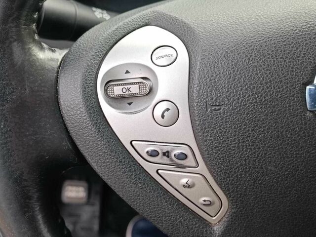 Серый Ниссан Лиф, объемом двигателя 0 л и пробегом 145 тыс. км за 6940 $, фото 23 на Automoto.ua