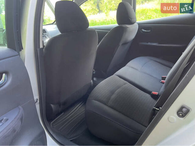 Сірий Ніссан Ліф, об'ємом двигуна 0 л та пробігом 142 тис. км за 6600 $, фото 8 на Automoto.ua