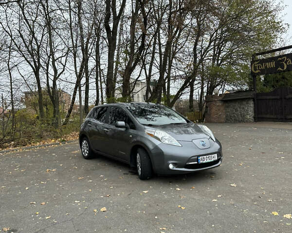 Сірий Ніссан Ліф, об'ємом двигуна 0 л та пробігом 106 тис. км за 8300 $, фото 30 на Automoto.ua