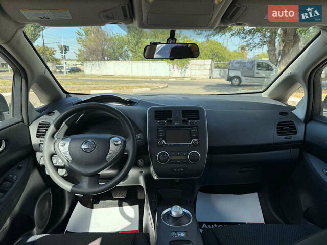 Сірий Ніссан Ліф, об'ємом двигуна 0 л та пробігом 125 тис. км за 7990 $, фото 18 на Automoto.ua