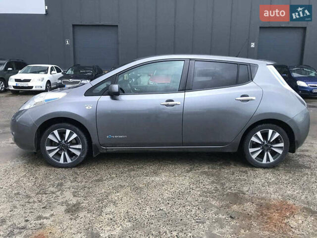 Сірий Ніссан Ліф, об'ємом двигуна 0 л та пробігом 105 тис. км за 8890 $, фото 16 на Automoto.ua