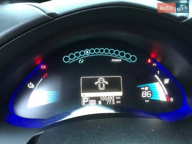 Сірий Ніссан Ліф, об'ємом двигуна 0 л та пробігом 105 тис. км за 8890 $, фото 3 на Automoto.ua