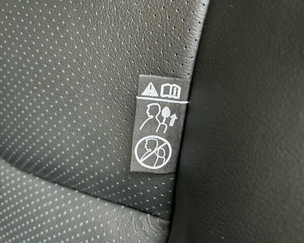 Серый Ниссан Лиф, объемом двигателя 0 л и пробегом 92 тыс. км за 8600 $, фото 70 на Automoto.ua