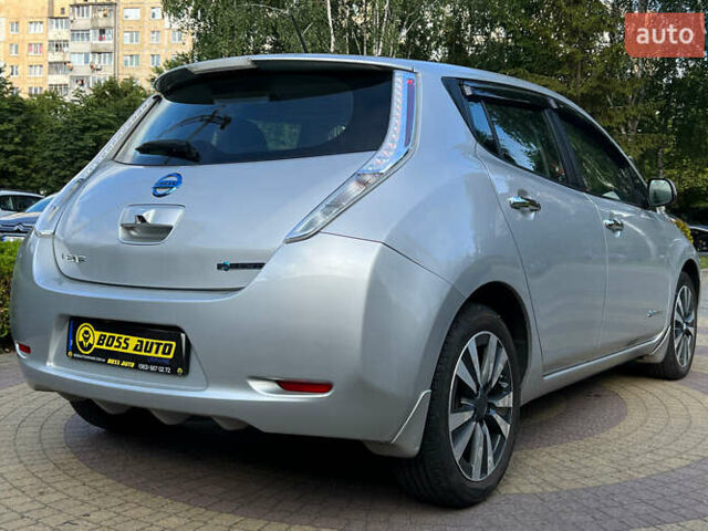 Серый Ниссан Лиф, объемом двигателя 0 л и пробегом 100 тыс. км за 8300 $, фото 6 на Automoto.ua