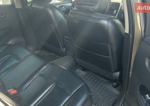 Сірий Ніссан Ліф, об'ємом двигуна 0 л та пробігом 92 тис. км за 9000 $, фото 6 на Automoto.ua