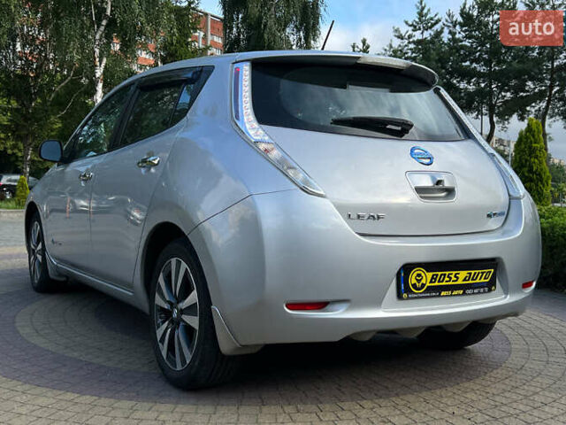 Серый Ниссан Лиф, объемом двигателя 0 л и пробегом 100 тыс. км за 8300 $, фото 4 на Automoto.ua