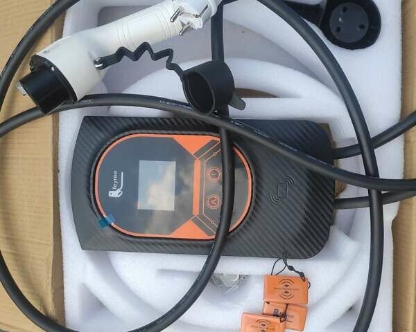 Серый Ниссан Лиф, объемом двигателя 0 л и пробегом 61 тыс. км за 8000 $, фото 14 на Automoto.ua