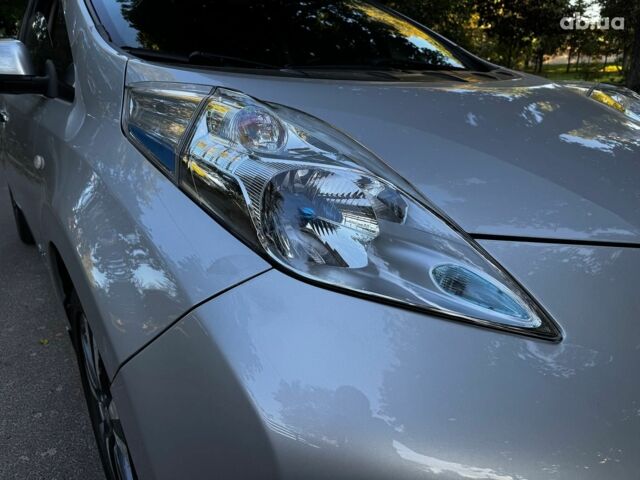 Серый Ниссан Лиф, объемом двигателя 0 л и пробегом 80 тыс. км за 10540 $, фото 3 на Automoto.ua