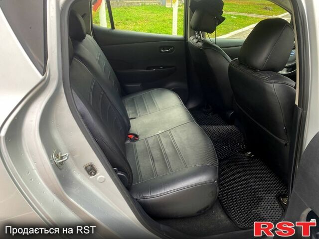 Серый Ниссан Лиф, объемом двигателя 80 л и пробегом 140 тыс. км за 7400 $, фото 7 на Automoto.ua