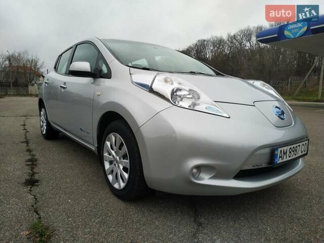 Серый Ниссан Лиф, объемом двигателя 0 л и пробегом 55 тыс. км за 6900 $, фото 2 на Automoto.ua