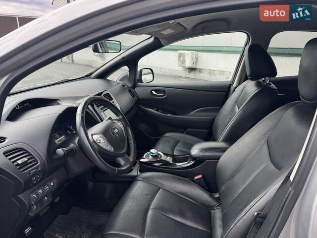 Сірий Ніссан Ліф, об'ємом двигуна 0 л та пробігом 100 тис. км за 8000 $, фото 9 на Automoto.ua