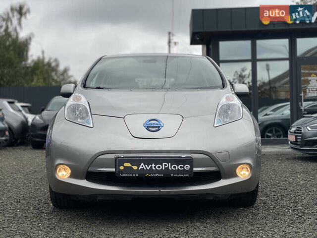 Серый Ниссан Лиф, объемом двигателя 0 л и пробегом 106 тыс. км за 8500 $, фото 26 на Automoto.ua