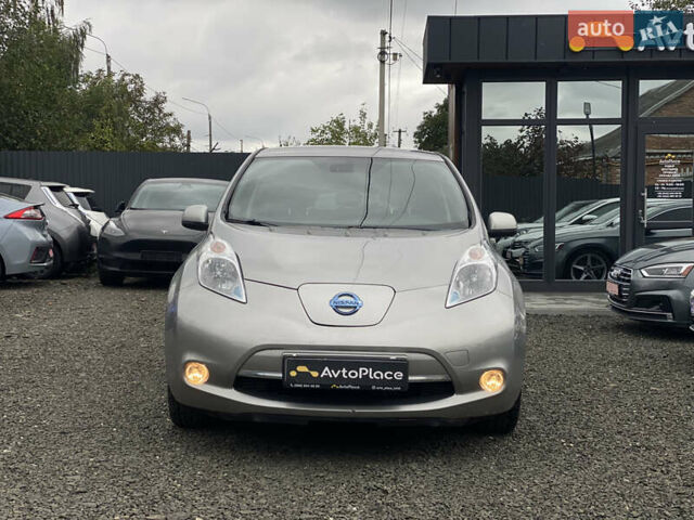 Серый Ниссан Лиф, объемом двигателя 0 л и пробегом 106 тыс. км за 8500 $, фото 28 на Automoto.ua