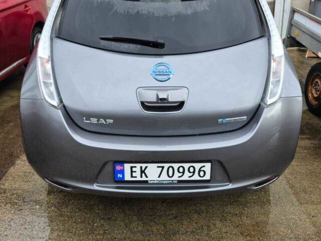 Серый Ниссан Лиф, объемом двигателя 0 л и пробегом 111 тыс. км за 7800 $, фото 3 на Automoto.ua