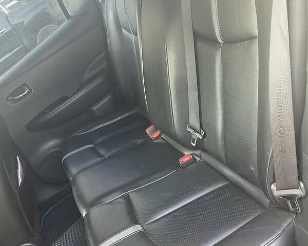 Серый Ниссан Лиф, объемом двигателя 0 л и пробегом 144 тыс. км за 12500 $, фото 10 на Automoto.ua