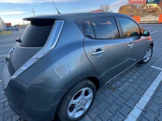 Серый Ниссан Лиф, объемом двигателя 0 л и пробегом 90 тыс. км за 8500 $, фото 2 на Automoto.ua
