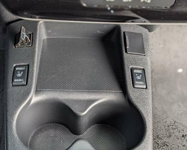 Сірий Ніссан Ліф, об'ємом двигуна 0 л та пробігом 86 тис. км за 8500 $, фото 13 на Automoto.ua