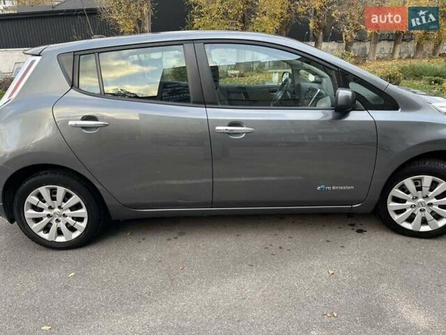 Сірий Ніссан Ліф, об'ємом двигуна 0 л та пробігом 100 тис. км за 7500 $, фото 1 на Automoto.ua
