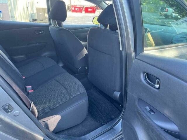 Серый Ниссан Лиф, объемом двигателя 0 л и пробегом 26 тыс. км за 2200 $, фото 15 на Automoto.ua