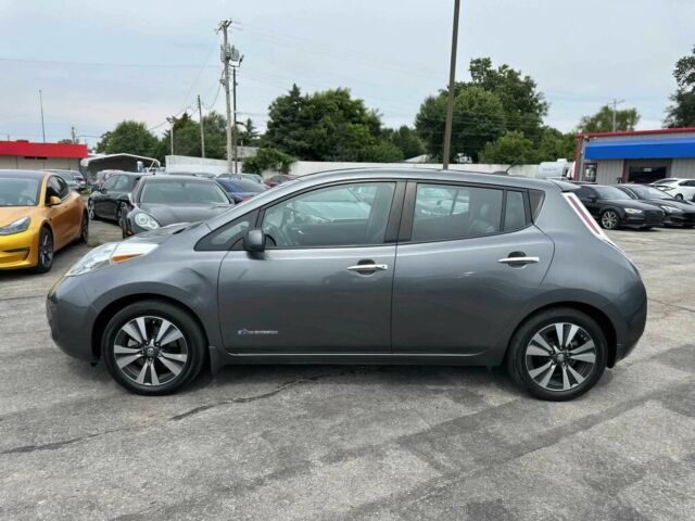 Серый Ниссан Лиф, объемом двигателя 0 л и пробегом 50 тыс. км за 4500 $, фото 3 на Automoto.ua