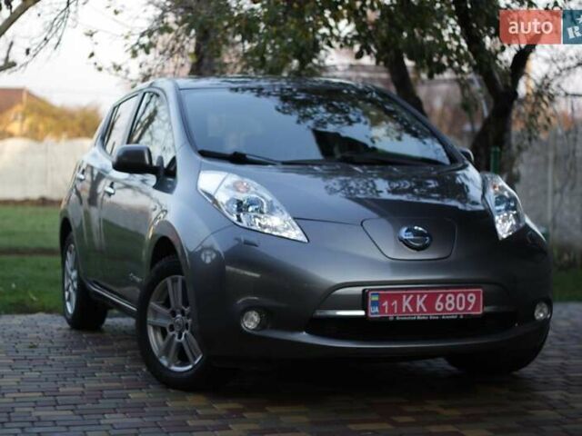 Серый Ниссан Лиф, объемом двигателя 0 л и пробегом 88 тыс. км за 8700 $, фото 11 на Automoto.ua