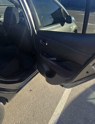 Серый Ниссан Лиф, объемом двигателя 0 л и пробегом 108 тыс. км за 8700 $, фото 1 на Automoto.ua