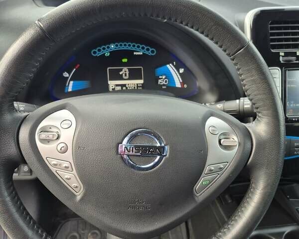 Сірий Ніссан Ліф, об'ємом двигуна 0 л та пробігом 65 тис. км за 8750 $, фото 6 на Automoto.ua