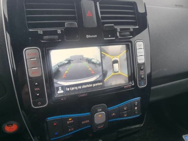 Серый Ниссан Лиф, объемом двигателя 0 л и пробегом 130 тыс. км за 8000 $, фото 6 на Automoto.ua