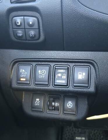 Серый Ниссан Лиф, объемом двигателя 0 л и пробегом 108 тыс. км за 8700 $, фото 22 на Automoto.ua