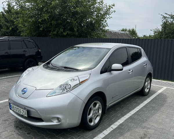 Сірий Ніссан Ліф, об'ємом двигуна 0 л та пробігом 90 тис. км за 7500 $, фото 2 на Automoto.ua