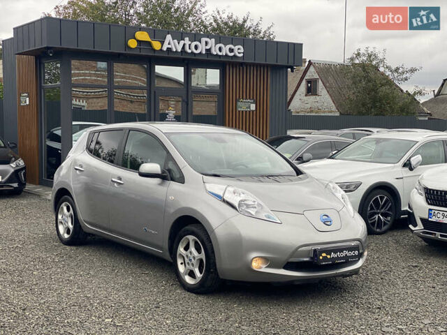 Серый Ниссан Лиф, объемом двигателя 0 л и пробегом 106 тыс. км за 8500 $, фото 4 на Automoto.ua