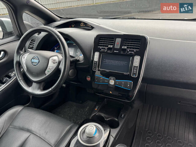 Сірий Ніссан Ліф, об'ємом двигуна 0 л та пробігом 100 тис. км за 8000 $, фото 13 на Automoto.ua