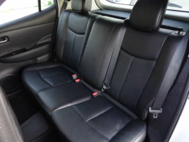 Серый Ниссан Лиф, объемом двигателя 0 л и пробегом 56 тыс. км за 7000 $, фото 11 на Automoto.ua