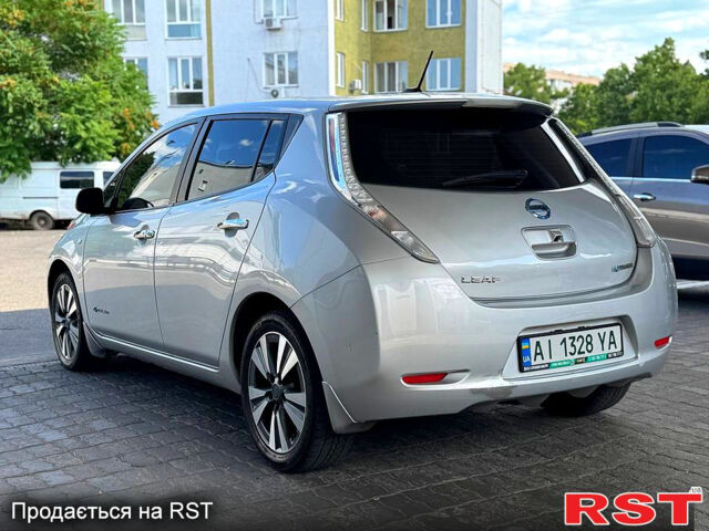 Серый Ниссан Лиф, объемом двигателя 0 л и пробегом 138 тыс. км за 6500 $, фото 2 на Automoto.ua