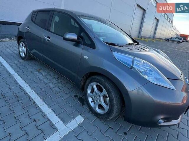 Серый Ниссан Лиф, объемом двигателя 0 л и пробегом 90 тыс. км за 8500 $, фото 1 на Automoto.ua