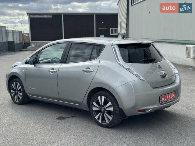 Сірий Ніссан Ліф, об'ємом двигуна 0 л та пробігом 100 тис. км за 8000 $, фото 2 на Automoto.ua