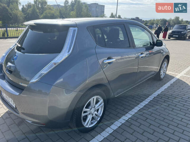Серый Ниссан Лиф, объемом двигателя 0 л и пробегом 83 тыс. км за 7800 $, фото 8 на Automoto.ua