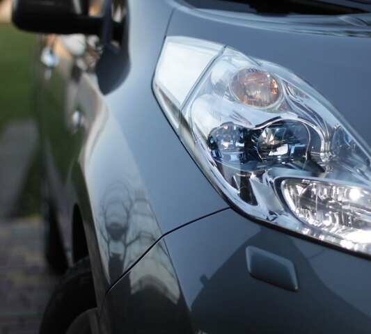 Серый Ниссан Лиф, объемом двигателя 0 л и пробегом 88 тыс. км за 8700 $, фото 13 на Automoto.ua