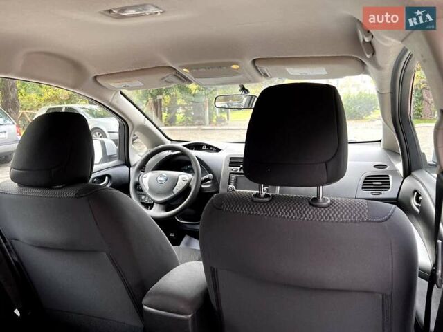 Серый Ниссан Лиф, объемом двигателя 0 л и пробегом 107 тыс. км за 7100 $, фото 13 на Automoto.ua